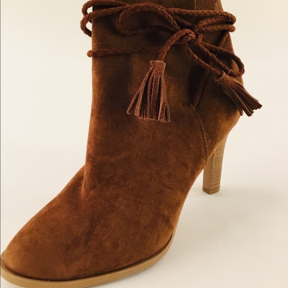 Womens Brown Tasseled Suede Boots
